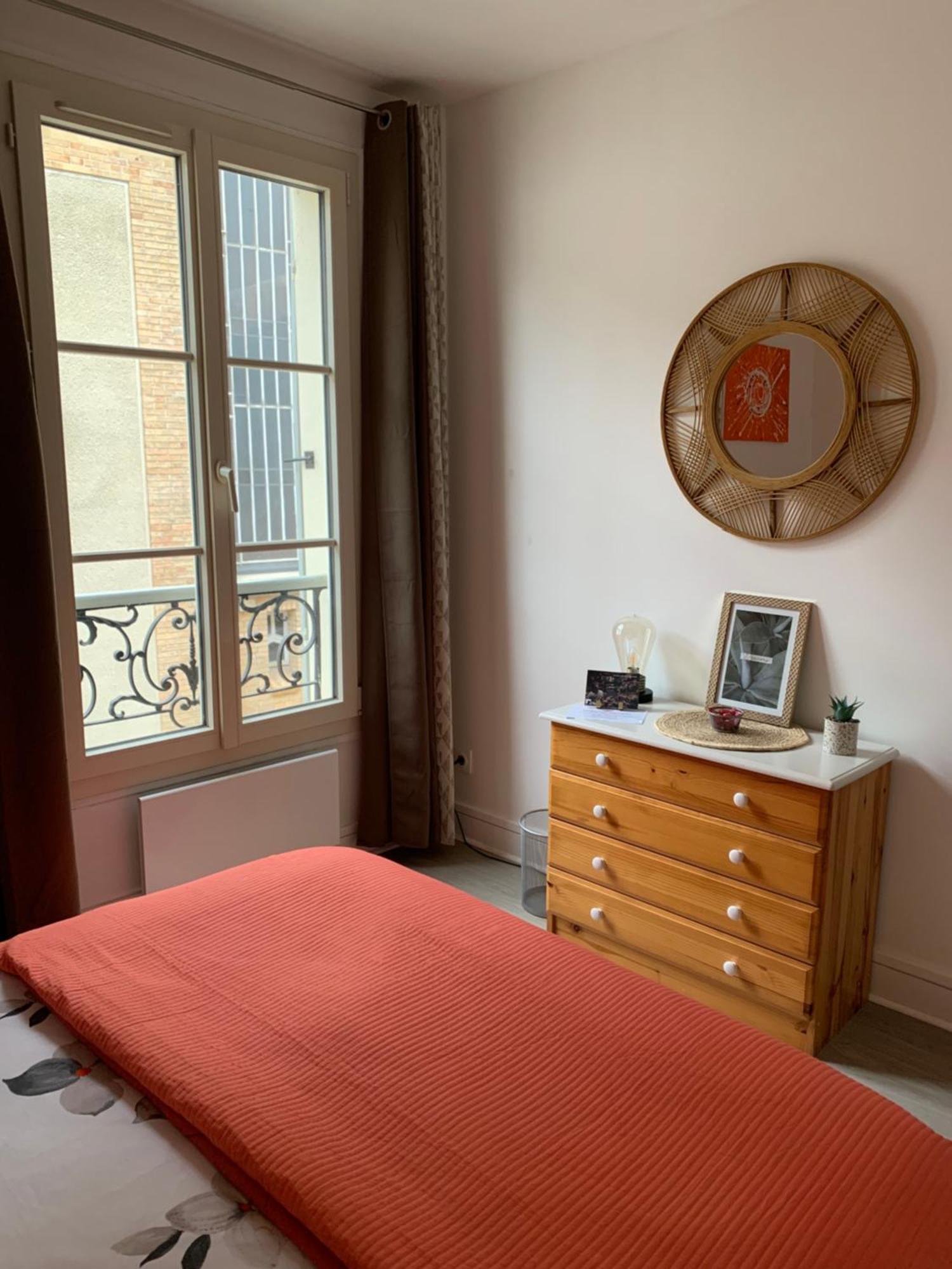 Le Gite Entre Val Et Rose Provins Esterno foto