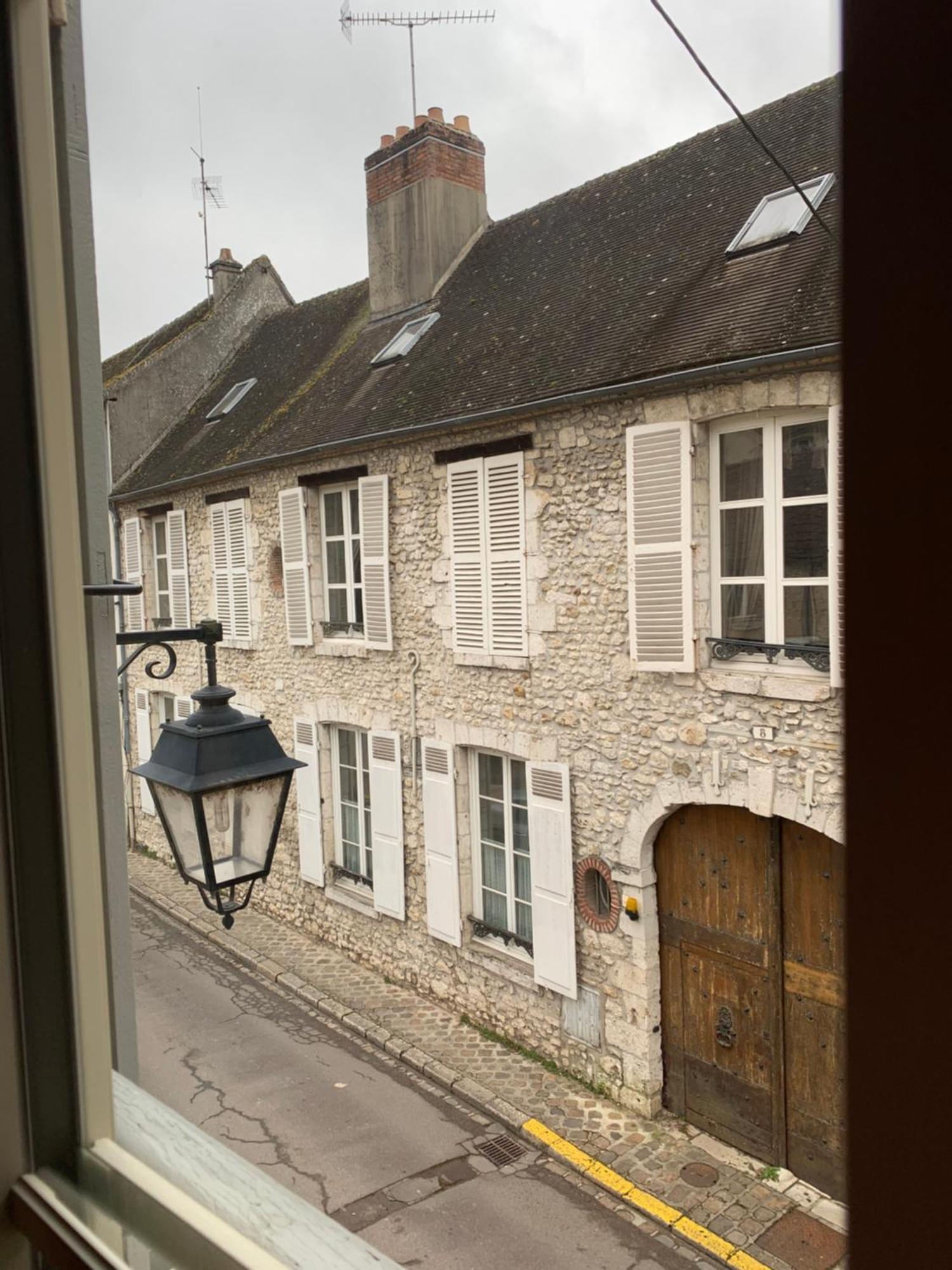 Le Gite Entre Val Et Rose Provins Esterno foto